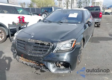 2018 Mercedes-Benz S 560 z USA, uszkodzony, nr VIN WDDUG8DB1JA400383